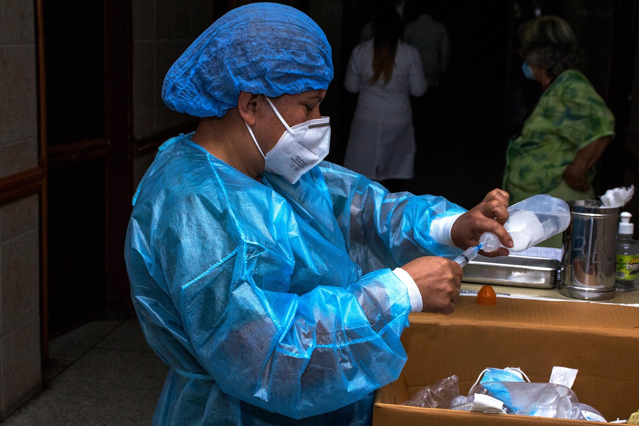 Canada Prioritizes Healthcare & Social Workers in Latest 2025 Express Entry Draw